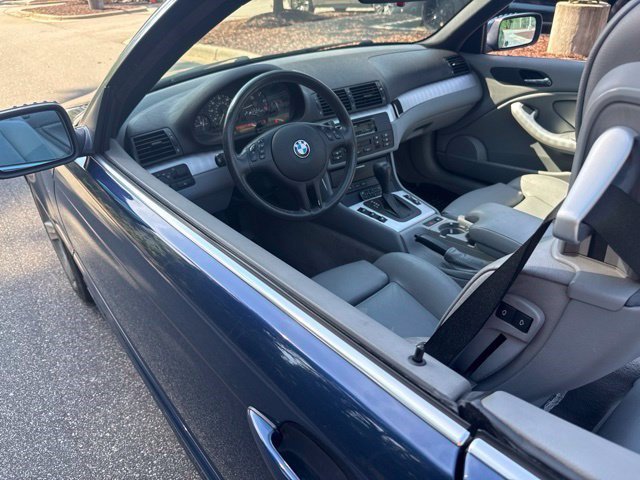 Used 2004 BMW 325Ci Convertible RWD image 8