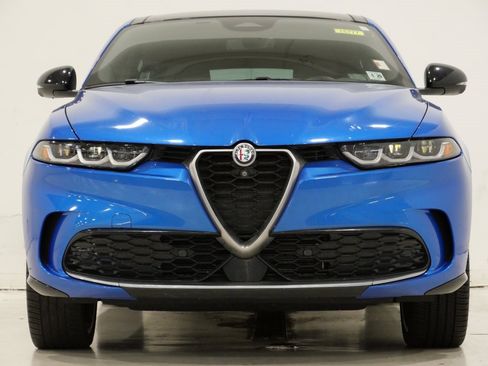 Used 2024 Alfa Romeo Tonale Ti image 2