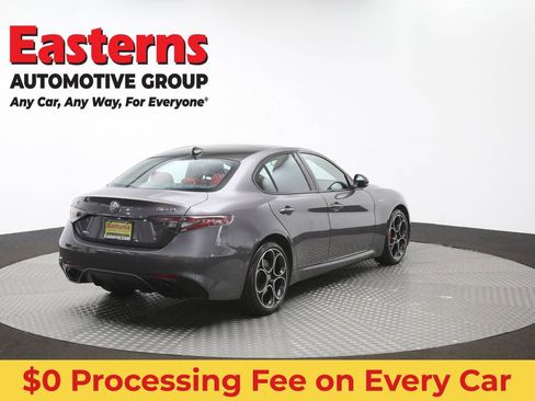 Used 2024 Alfa Romeo Giulia Veloce AWD/4WD image 40