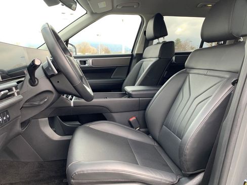 Used 2025 Hyundai Santa Fe SEL image 29