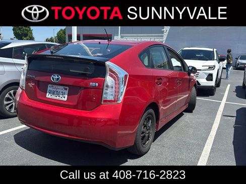 Used 2012 Toyota Prius Two FWD image 2