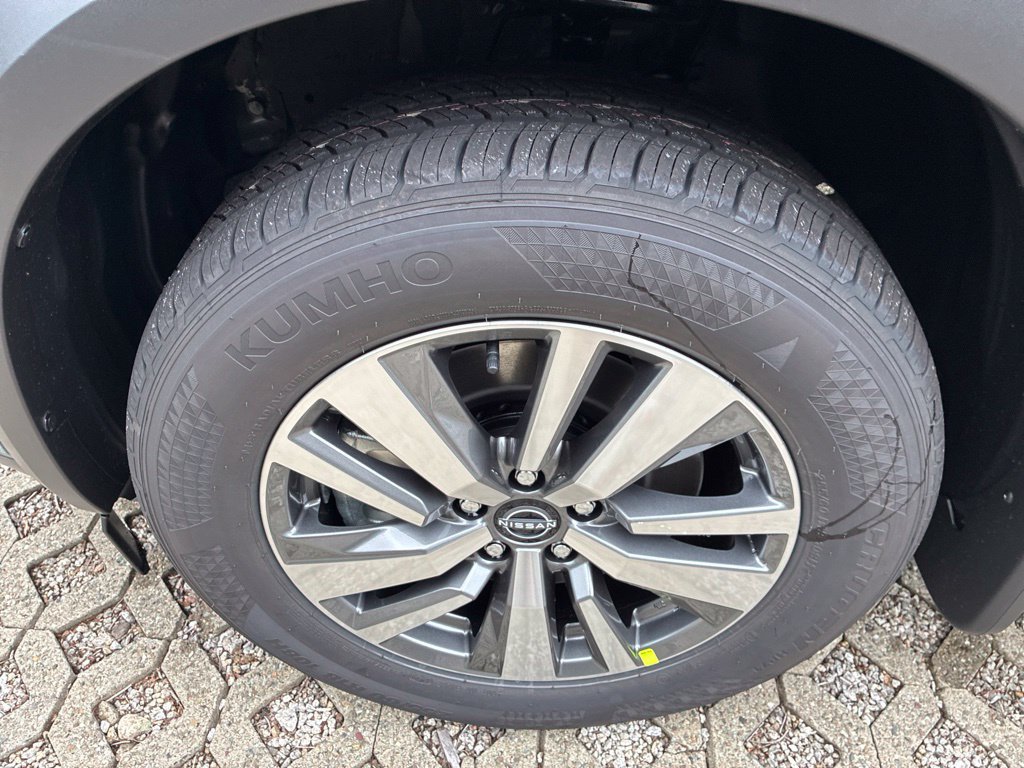 New 2026 Nissan Pathfinder SL AWD/4WD image 12