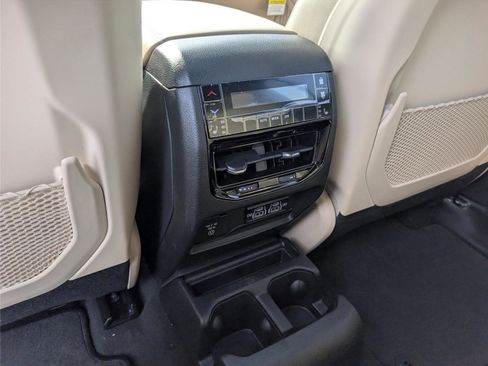 New 2025 Jeep Grand Cherokee L Limited w/ Luxury Tech Group II image 34