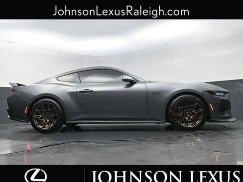 Used 2025 Ford Mustang GT Premium w/ GT Performance Package RWD image 19