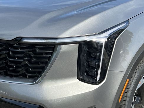 New 2026 Kia Sorento EX AWD/4WD image 13