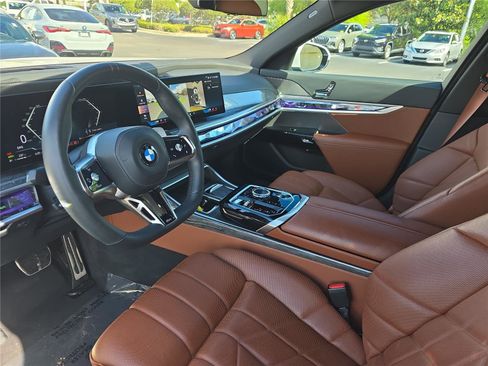 Certified 2023 BMW 760i xDrive AWD/4WD image 16