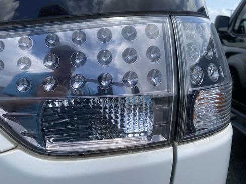 Used 2008 Mitsubishi Outlander XLS FWD image 9