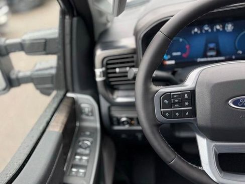 New 2026 Ford F250 Lariat w/ Black Appearance Package image 17