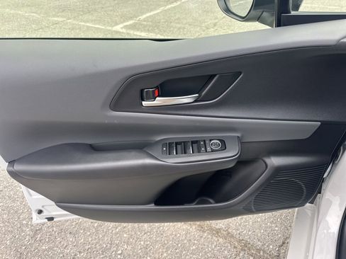 Used 2025 Toyota Prius XLE image 24