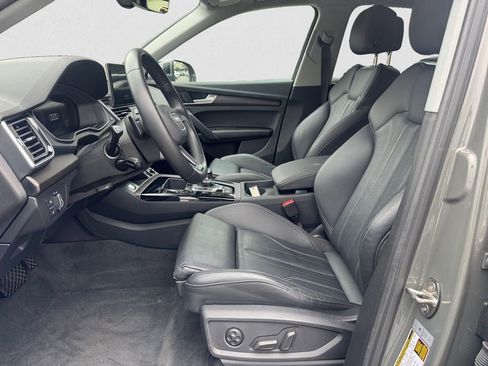 Used 2023 Audi Q5 e Premium w/ Convenience Package AWD/4WD image 9