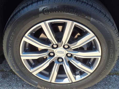 Used 2023 Cadillac XT4 Sport w/ Cold Weather Package AWD/4WD image 7