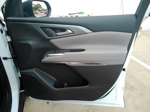 Used 2026 Chevrolet Traverse LT w/ Driver Confidence Package FWD image 20