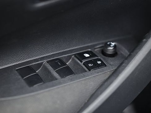 Used 2024 Toyota Corolla LE image 18