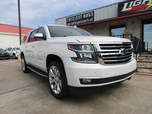 Used 2018 Chevrolet Suburban Premier w/ Max Trailering Package RWD image 6