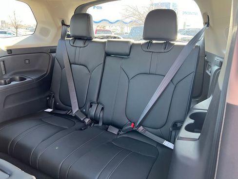 New 2026 Honda Pilot Touring image 7