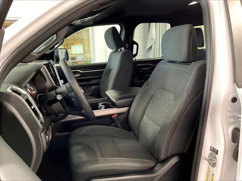Used 2025 RAM 1500 Big Horn AWD/4WD image 10
