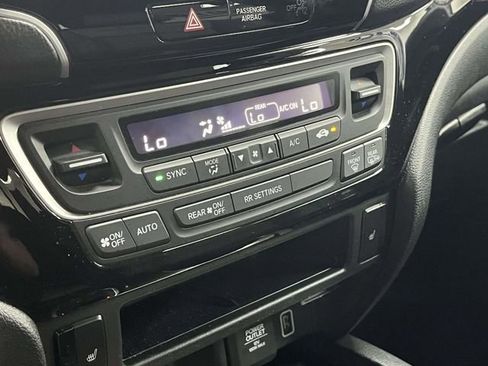 Used 2023 Honda Ridgeline Black Edition image 34