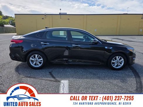 Used 2017 Kia Optima LX FWD image 6