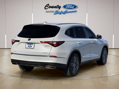 Used 2023 Acura MDX SH-AWD w/ Advance Package image 29