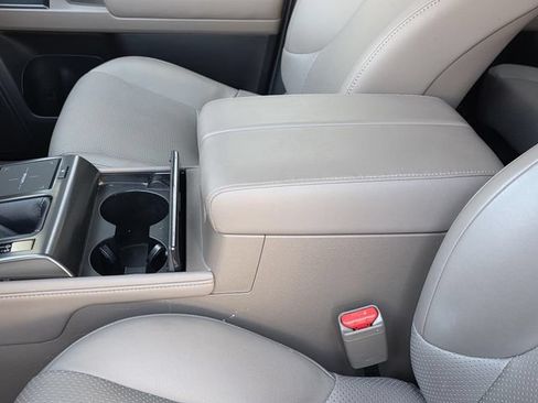 Certified 2022 Lexus GX 460 Luxury AWD/4WD image 8
