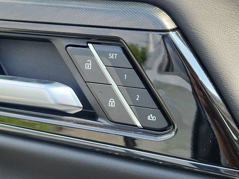 New 2026 GMC Yukon XL AT4 w/ AT4 Premium Package AWD/4WD image 17