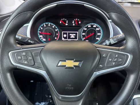 Used 2022 Chevrolet Malibu LT FWD image 21