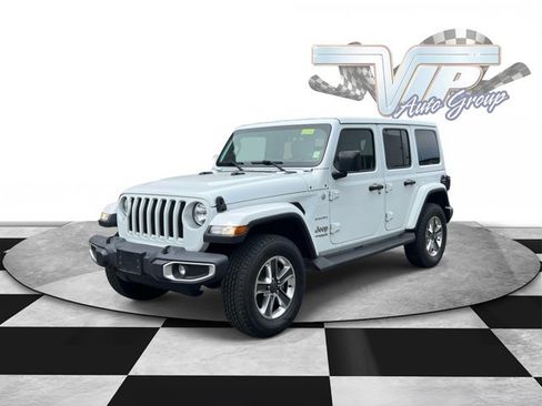 Certified 2020 Jeep Wrangler Unlimited Sahara AWD/4WD image 2