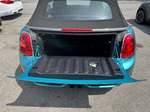 Used 2017 MINI Cooper 4-Door Hardtop image 31
