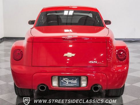 Used 2003 Chevrolet SSR w/ Preferred Equipment Group image 36