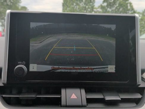 Used 2024 Toyota RAV4 XLE w/ Convenience Package FWD image 21