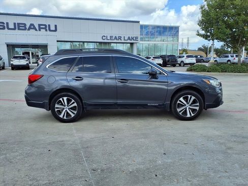 Used 2018 Subaru Outback 3.6R Limited image 19