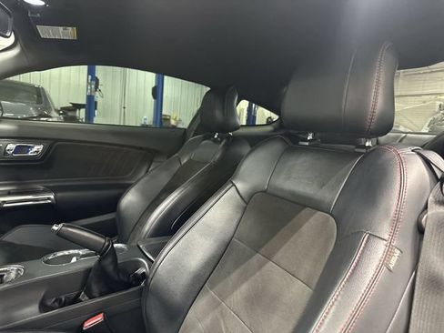 Used 2016 Ford Mustang GT Premium w/ Equipment Group 401A RWD image 20