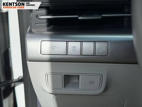 Used 2025 Hyundai Kona SEL AWD/4WD image 16