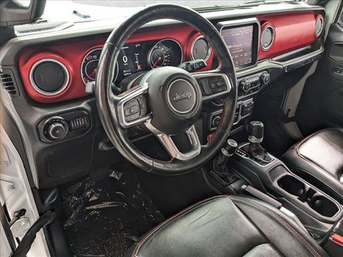 Used 2021 Jeep Wrangler Unlimited Rubicon AWD/4WD image 10