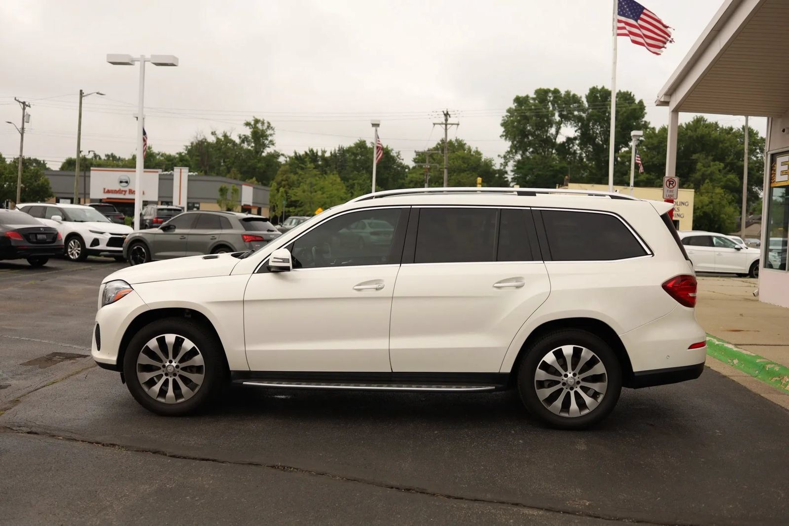 Used 2017 Mercedes-Benz GLS 450 4MATIC image 8