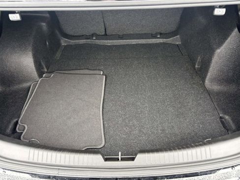 Used 2020 Chevrolet Malibu LT image 11