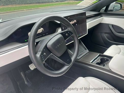 Used 2022 Tesla Model S Plaid image 10