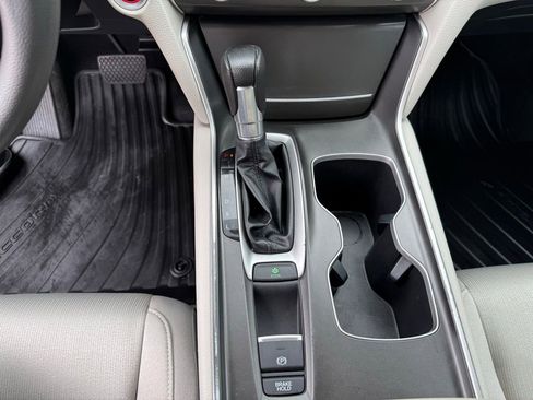 Used 2019 Honda Accord LX image 20