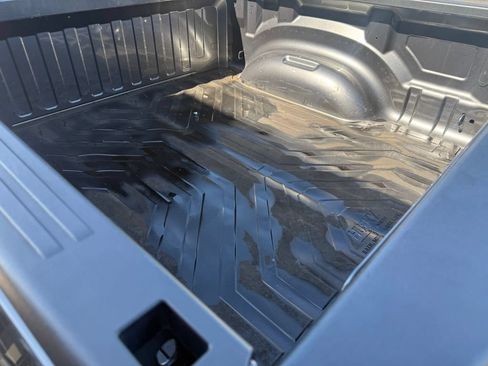 Used 2022 RAM 1500 Big Horn AWD/4WD image 14