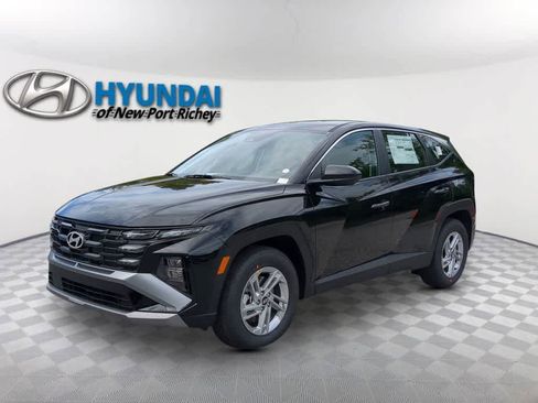 New 2026 Hyundai Tucson SE FWD image 1