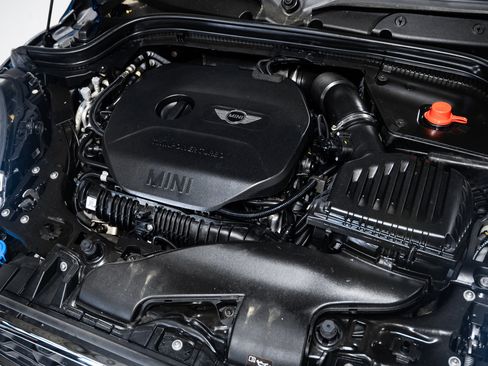 Used 2018 MINI Cooper S image 23