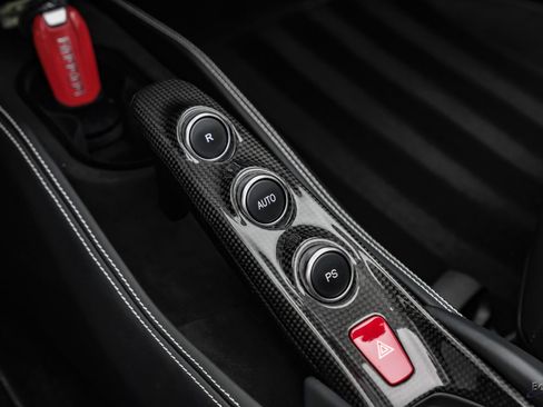 Used 2022 Ferrari F8 Tributo RWD image 71