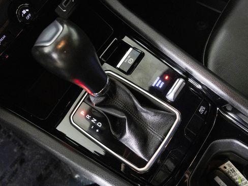 Used 2023 Jeep Compass Altitude image 27