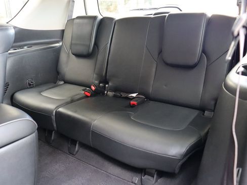 Used 2019 INFINITI QX80 Luxe image 43