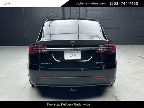 Used 2017 Tesla Model X P100D image 6