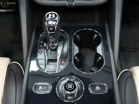 Used 2021 Bentley Bentayga w/ First Edition Specification AWD/4WD image 51