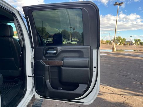 Used 2021 GMC Sierra 2500 Denali image 17