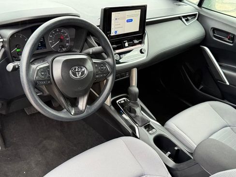 Used 2025 Toyota Corolla Cross AWD Hybrid image 10