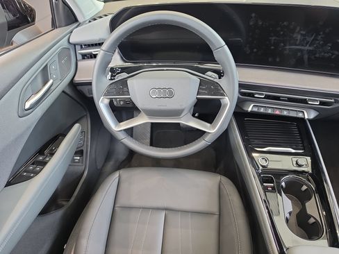 New 2026 Audi Q3 quattro 2.0T AWD/4WD image 14