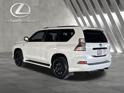 Used 2020 Lexus GX 460 Premium w/ Premium Package AWD/4WD image 2